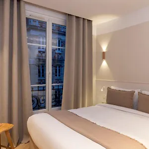 *** Hotel Le Daum Francia