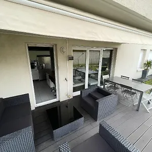 Appartement Apt. Entier 2 Eurexpo Garage