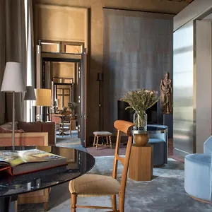 Hotel Cour Des Vosges - Evok Collection Parijs