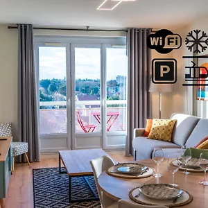 Appartement T2 De Standing Climatise Avec Parking Prive, Tram T2 T5, Hopitaux Est