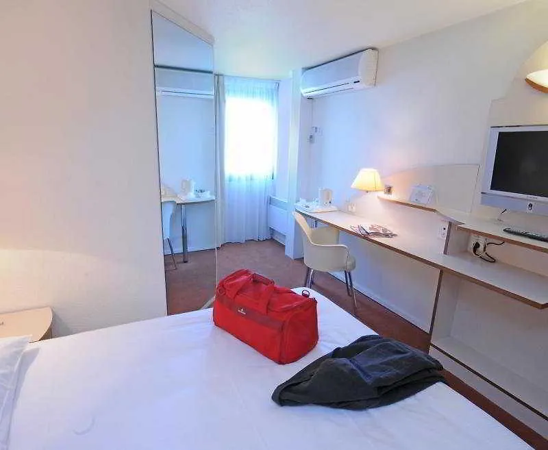 *** Hotel Kyriad Direct Bron Lyon Eurexpo France
